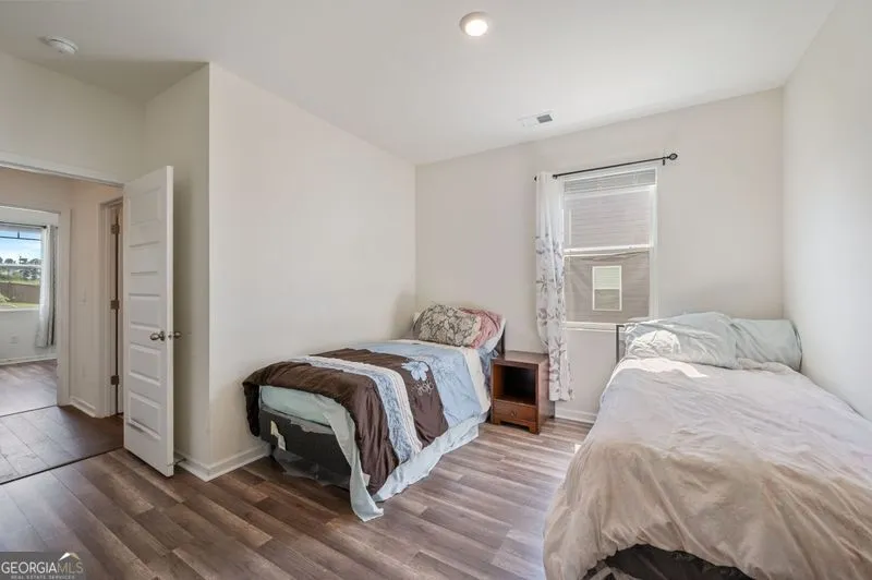 647 Graham Campbell LN Statham, GA 30666