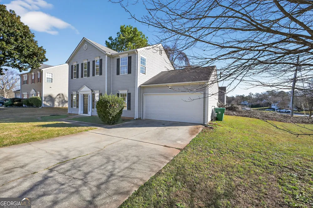 4292 Linecrest LN Ellenwood, GA 30294