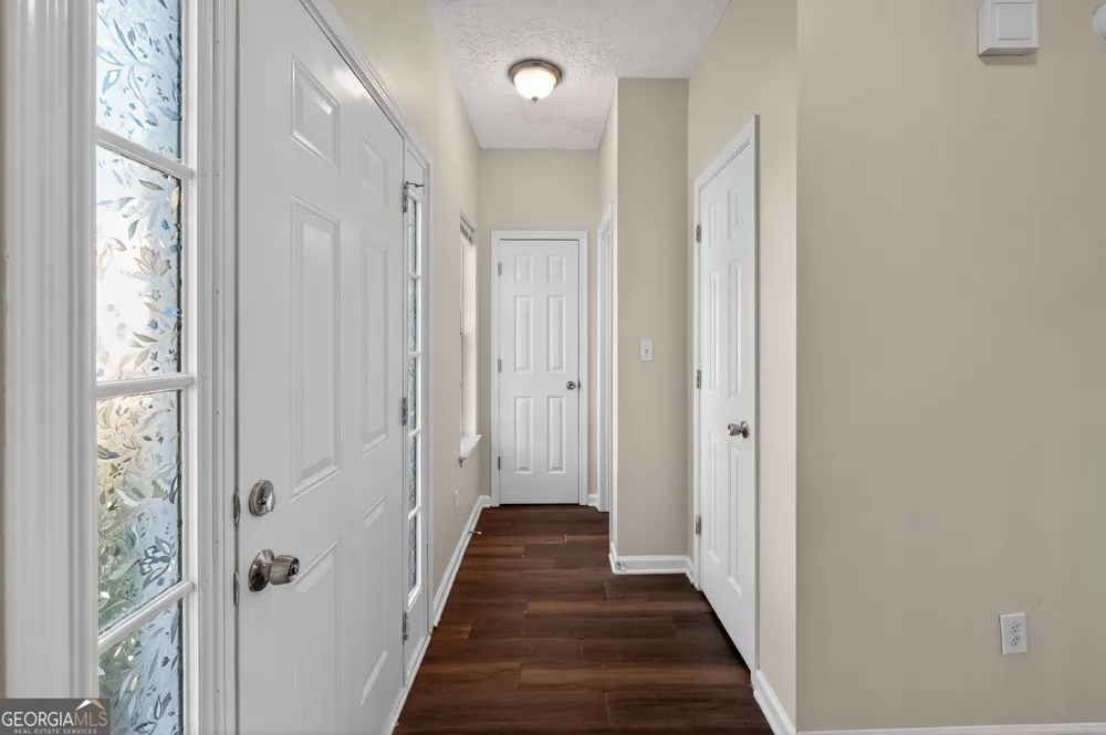 4292 Linecrest LN Ellenwood, GA 30294