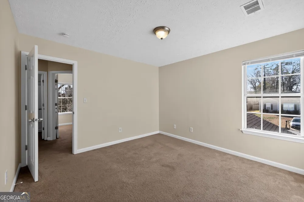 4292 Linecrest LN Ellenwood, GA 30294