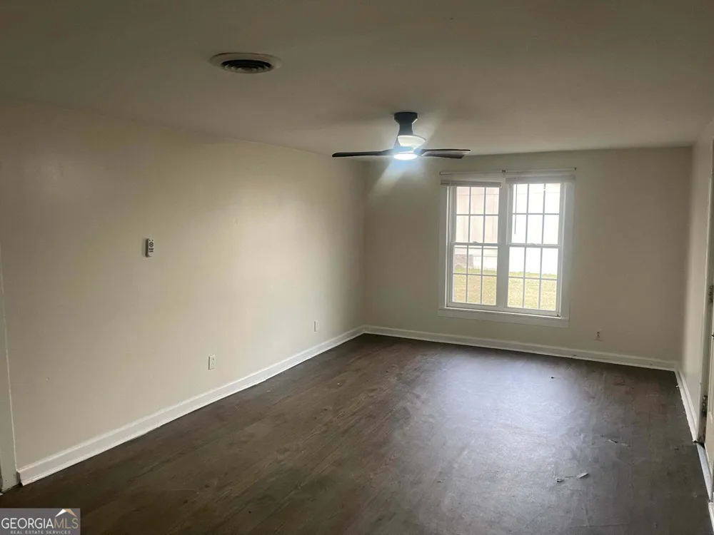 426 Salem RD Thomson, GA 30824