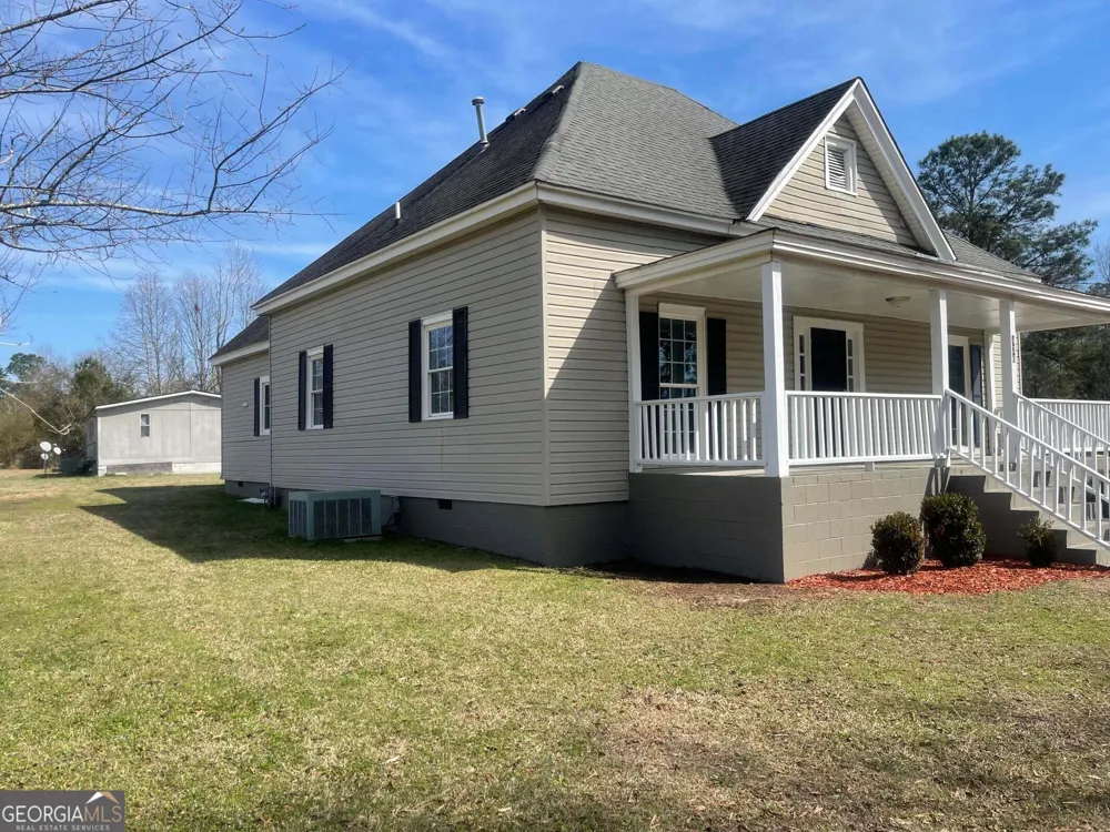 426 Salem RD Thomson, GA 30824