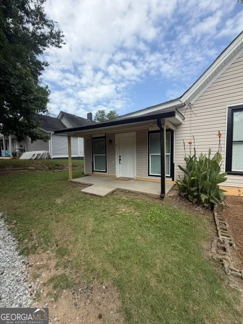 64 Wesley ST Newnan, GA 30263