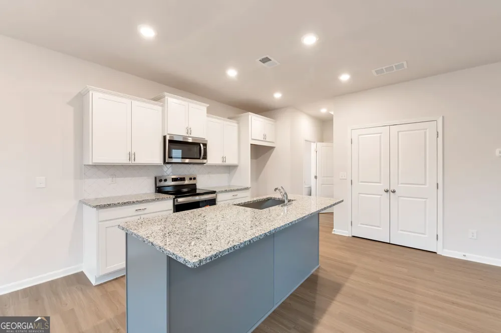 160 Millers LN Calhoun, GA 30701