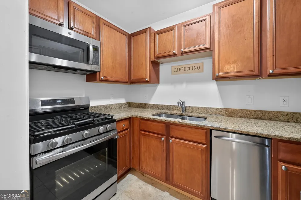 6980 Roswell RD Sandy Springs, GA 30328