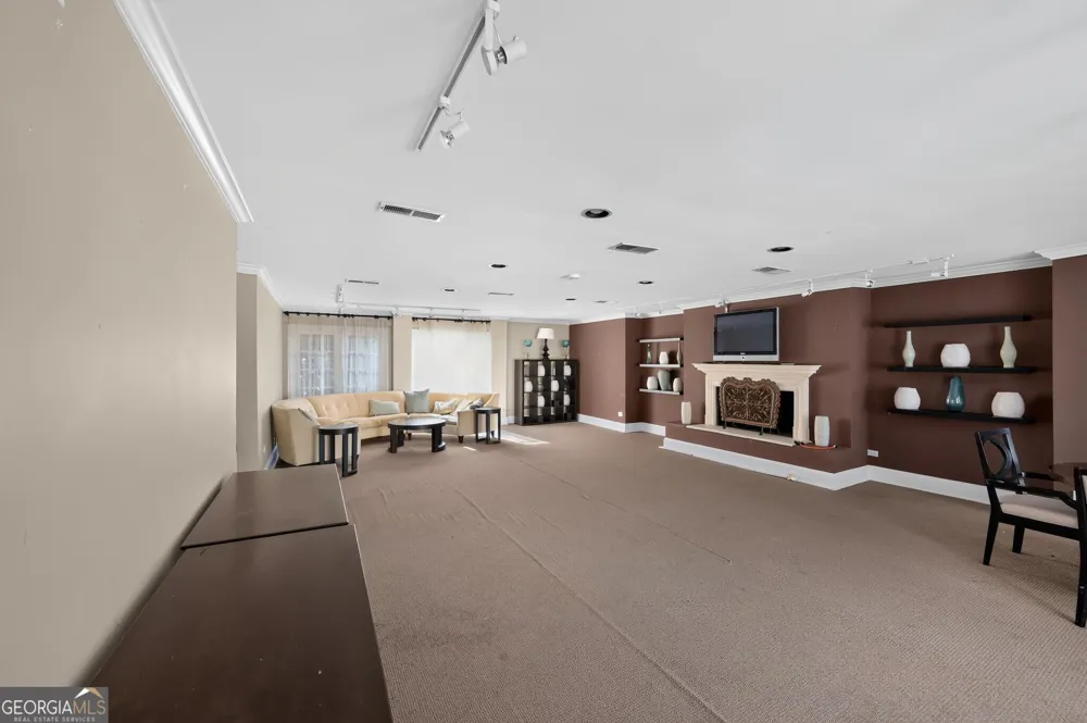 6980 Roswell RD Sandy Springs, GA 30328