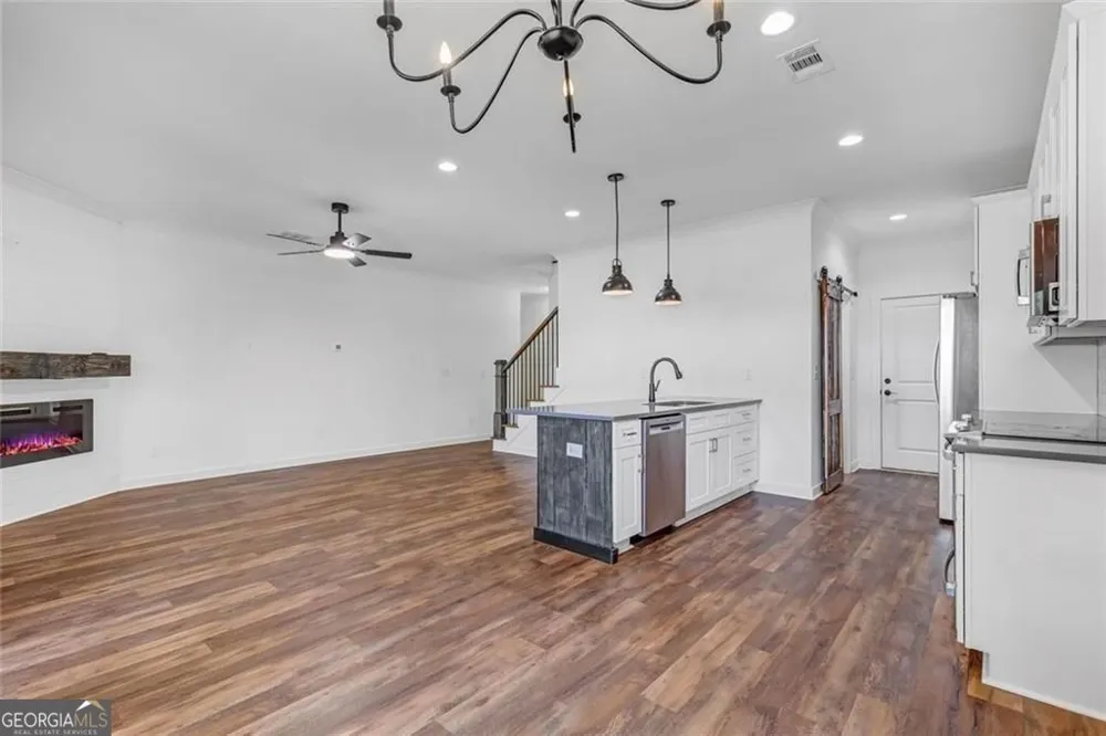 5466 Whitehall RD Lula, GA 30554