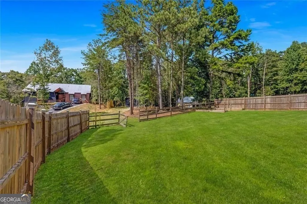 5466 Whitehall RD Lula, GA 30554