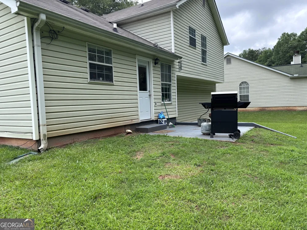 7161 New Dale RD Rex, GA 30273