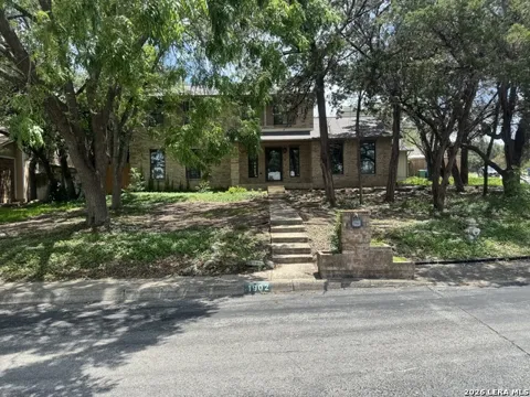 1902 Creek Mountain St
