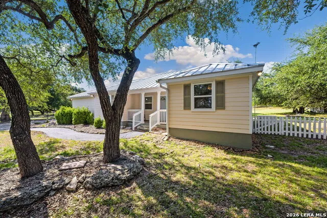 6247 Yorkshire Dr Spring Branch, TX 78070
