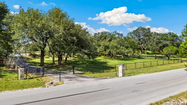 6247 Yorkshire Dr Spring Branch, TX 78070
