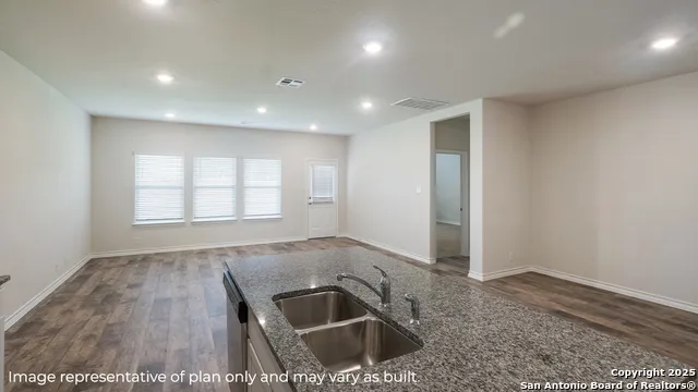 20611 Streamlet End San Antonio, TX 78266