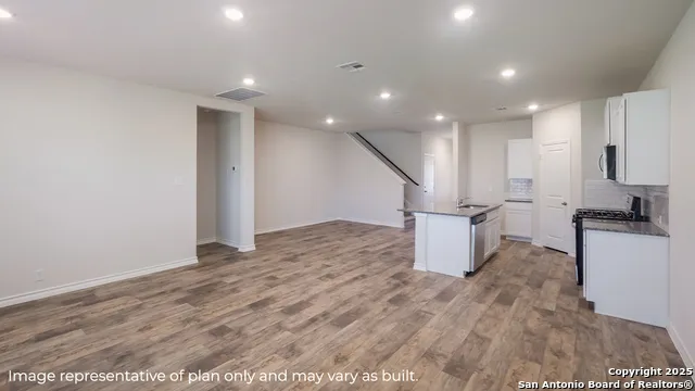 20611 Streamlet End San Antonio, TX 78266