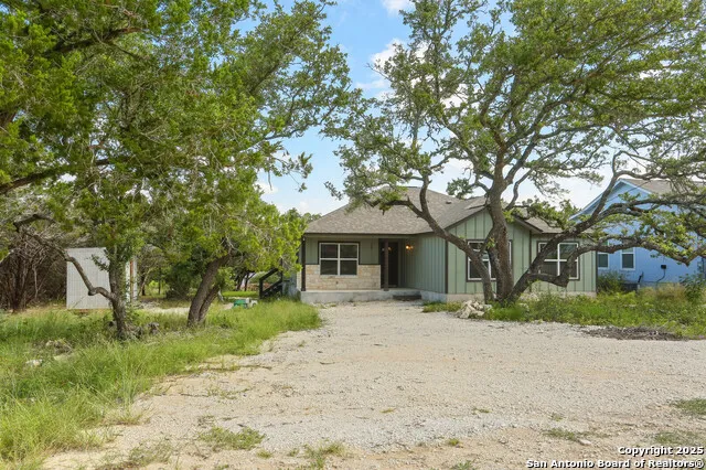 150 Hill Dr Spring Branch, TX 78070