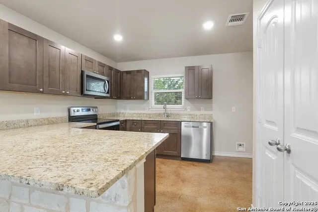 150 Hill Dr Spring Branch, TX 78070
