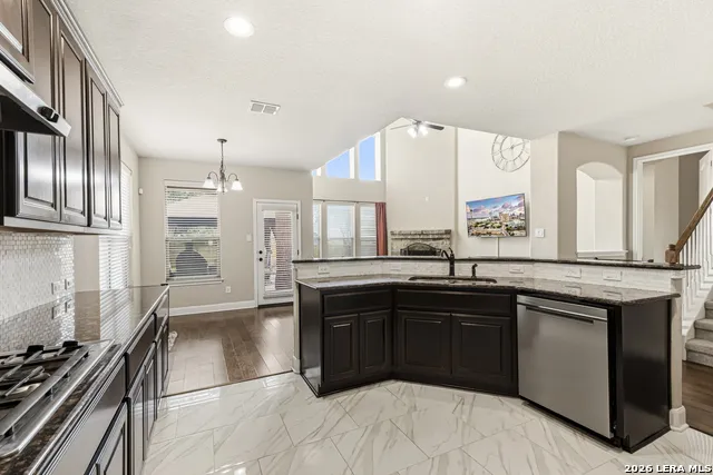 11507 SNEFFELS MT Helotes, TX 78023