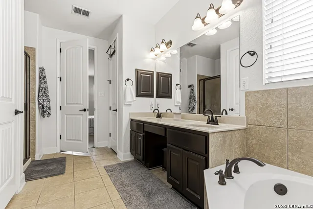11507 SNEFFELS MT Helotes, TX 78023