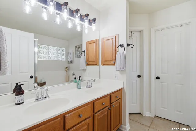 9311 Scotty Oaks Helotes, TX 78023