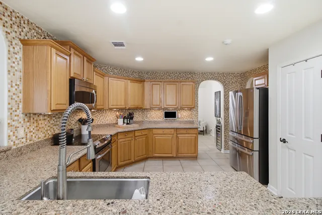 9311 Scotty Oaks Helotes, TX 78023