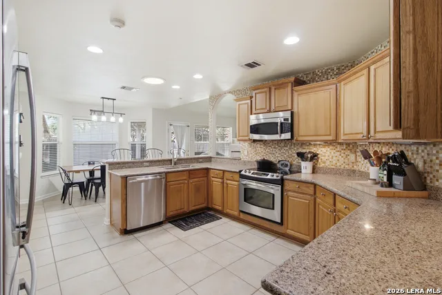9311 Scotty Oaks Helotes, TX 78023