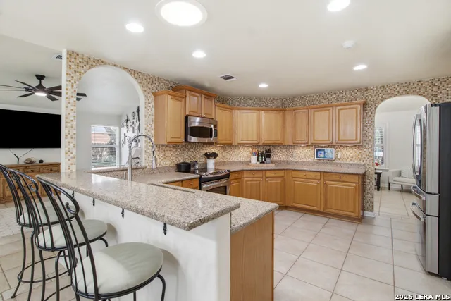 9311 Scotty Oaks Helotes, TX 78023