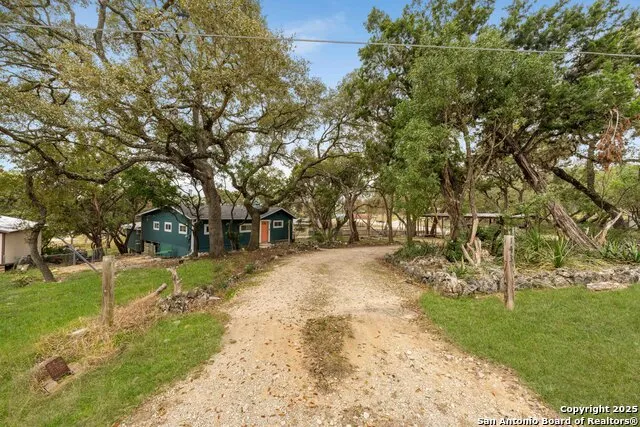 143 Park Dr Pipe Creek, TX 78063