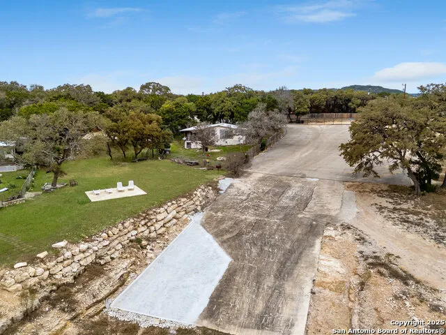143 Park Dr Pipe Creek, TX 78063