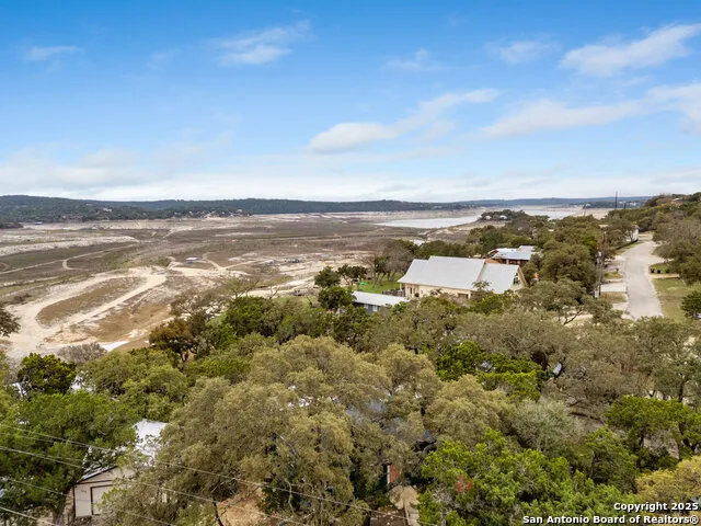 143 Park Dr Pipe Creek, TX 78063