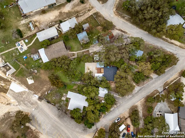 143 Park Dr Pipe Creek, TX 78063