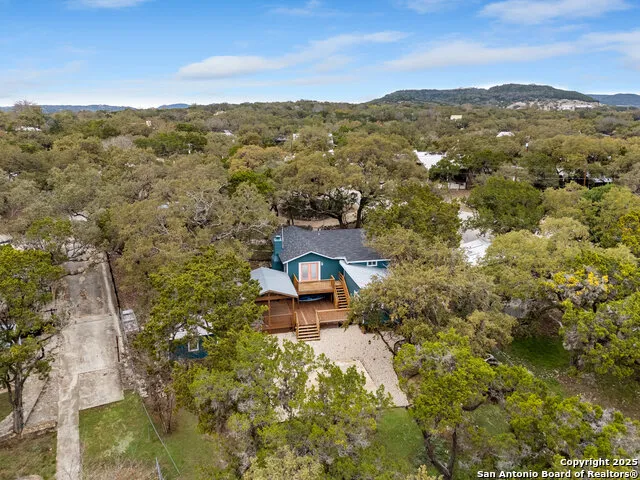 143 Park Dr Pipe Creek, TX 78063