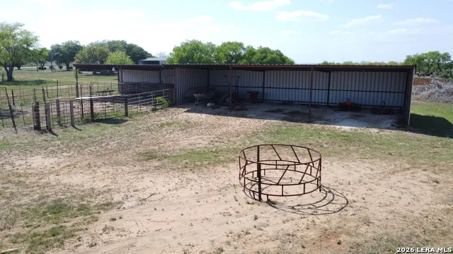 900 Graytown Rd St Hedwig, TX 78152