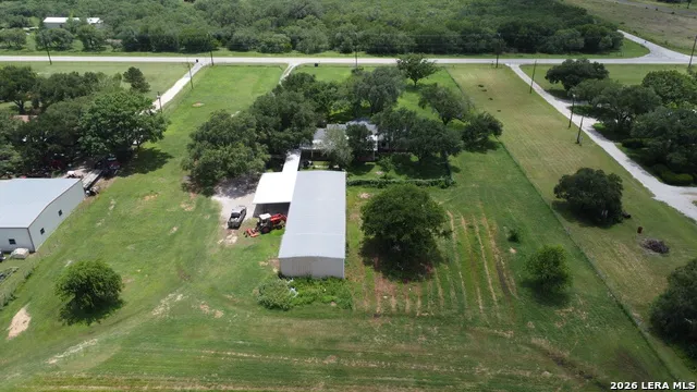 900 Graytown Rd St Hedwig, TX 78152