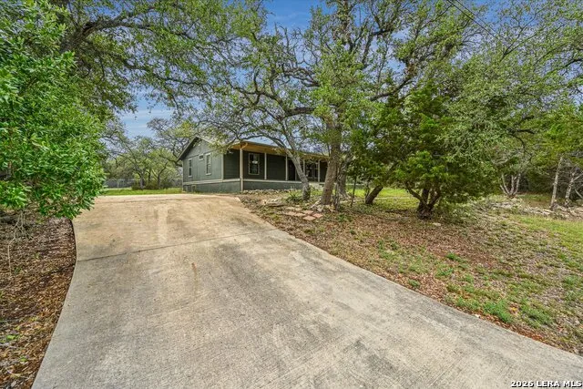 660 Possum Tree Fischer, TX 78623