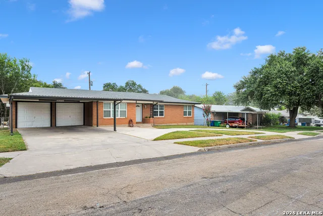 523 Freiling San Antonio, TX 78213
