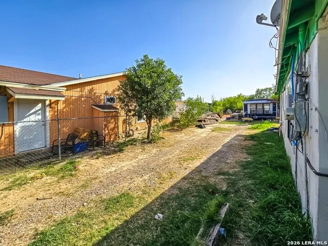 1524 Avenida Encuentro Eagle Pass, TX 78852