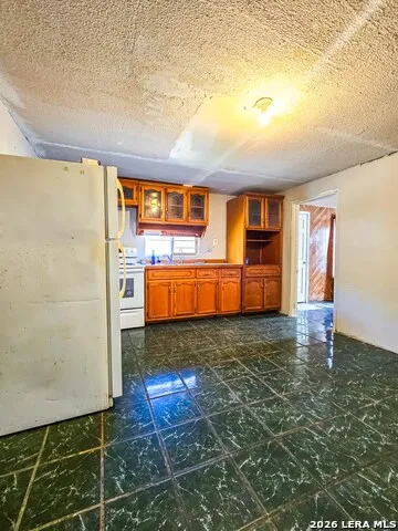 1524 Avenida Encuentro Eagle Pass, TX 78852