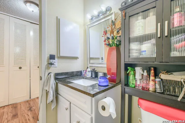 1151 S ELLISON DR San Antonio, TX 78245