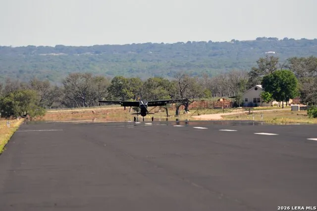 1775 Aviation Loop Fredericksburg, TX 78624