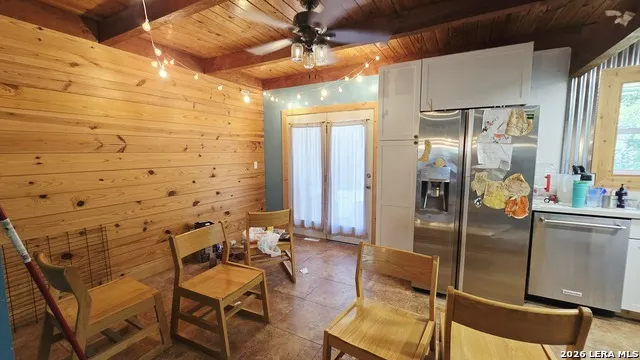 3230 LAMMERS ST Kerrville, TX 78028