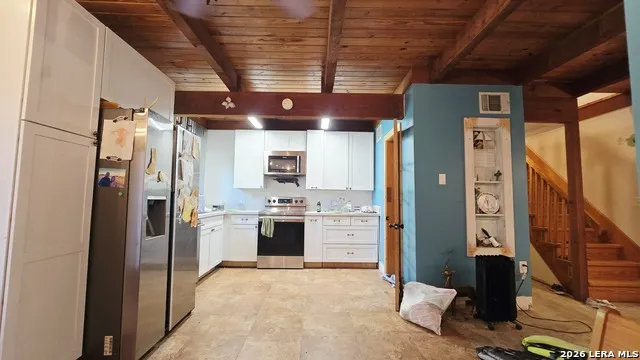 3230 LAMMERS ST Kerrville, TX 78028