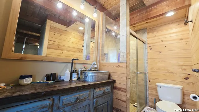 3230 LAMMERS ST Kerrville, TX 78028