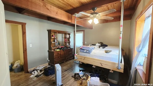 3230 LAMMERS ST Kerrville, TX 78028