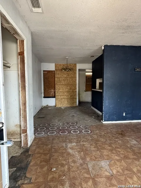 8903 PRAIRIE HILL ST San Antonio, TX 78211