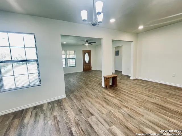 506 S 5th Carrizo Springs, TX 78834