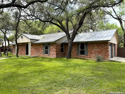 903 FABULOUS DR
