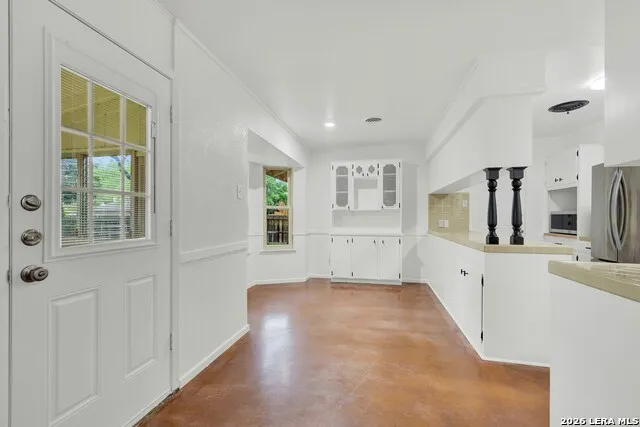 903 FABULOUS DR San Antonio, TX 78213