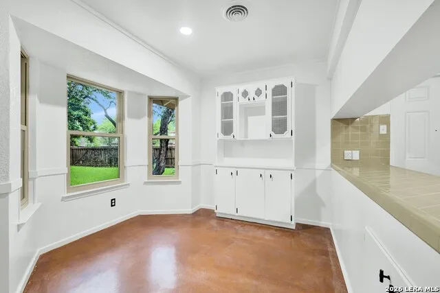 903 FABULOUS DR San Antonio, TX 78213