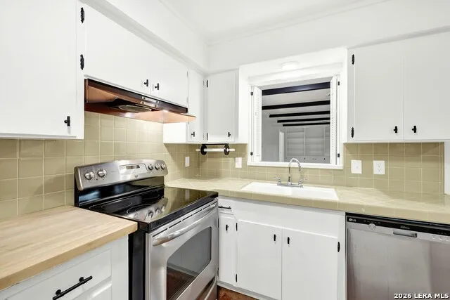 903 FABULOUS DR San Antonio, TX 78213