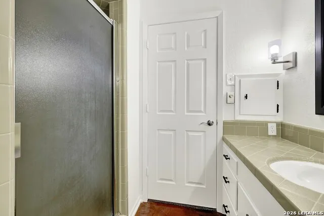 903 FABULOUS DR San Antonio, TX 78213